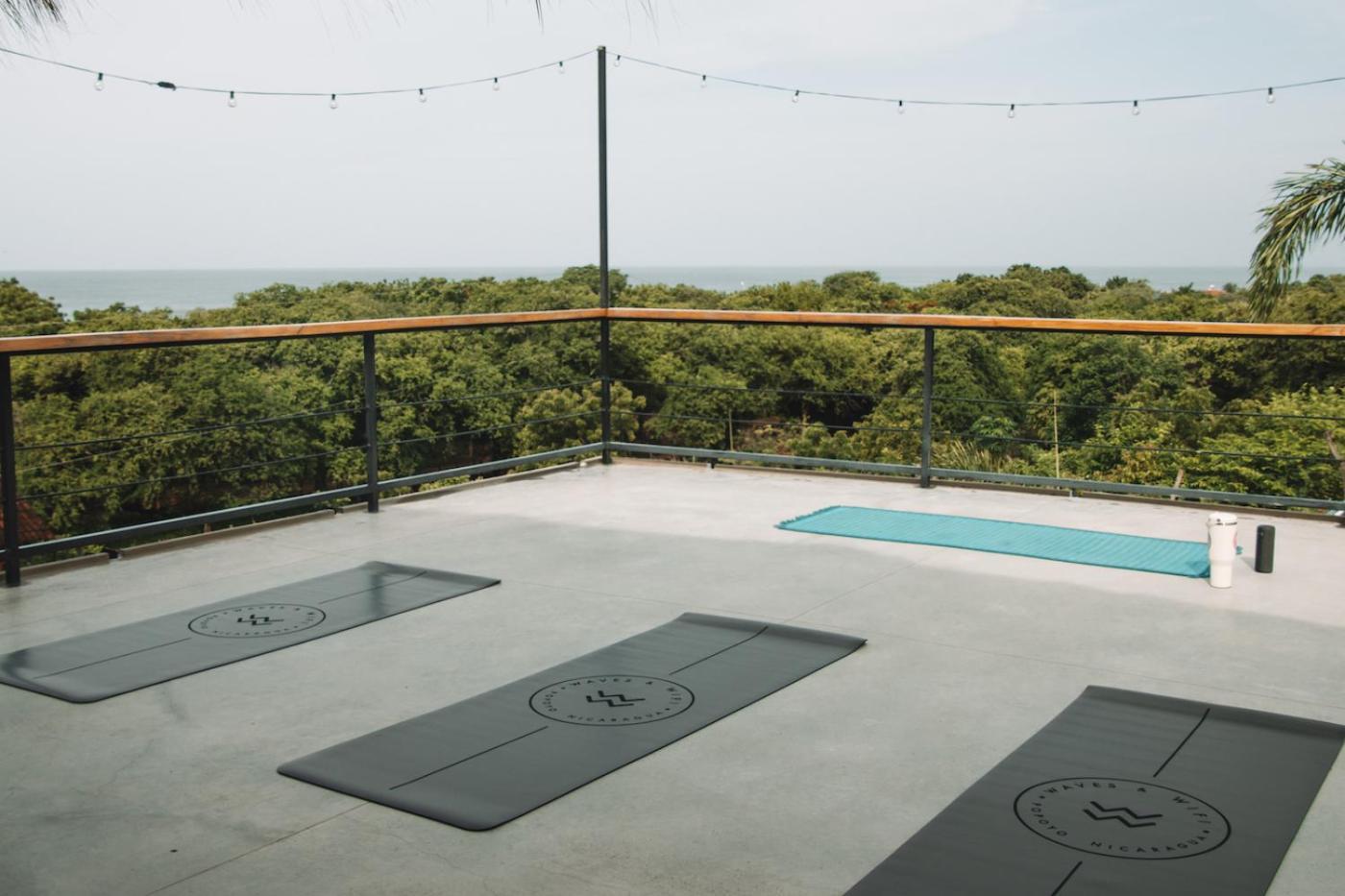 Waves & Wifi - Coworking & Coliving Space In Popoyo Salinas Extérieur photo